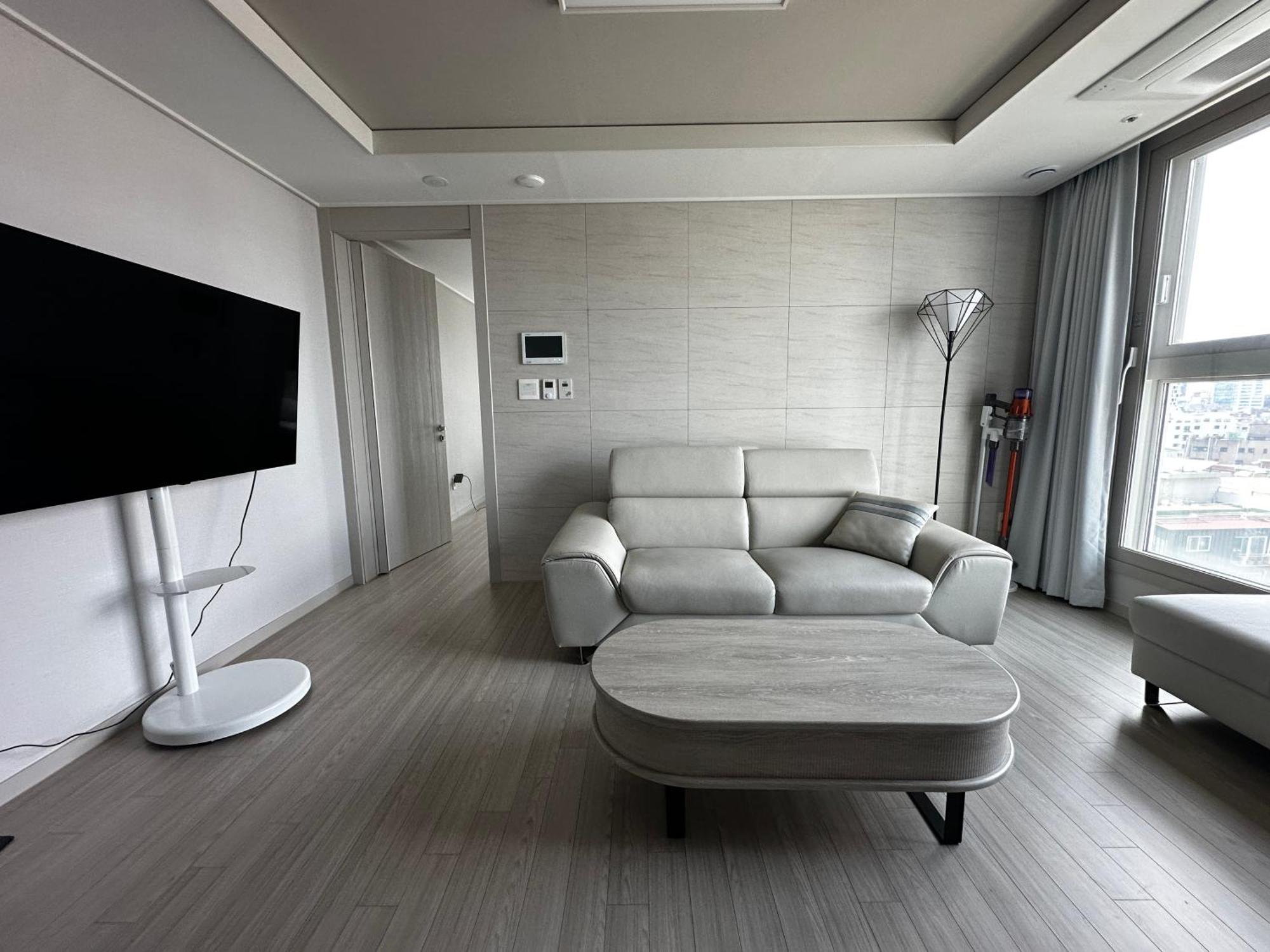 Apartment Hoban Apartment, Konkuk Univ Station